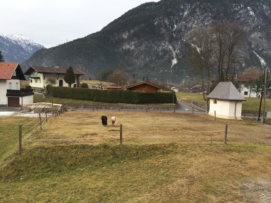 Haus Scholl Bed and Breakfast Nassereith Buitenkant foto